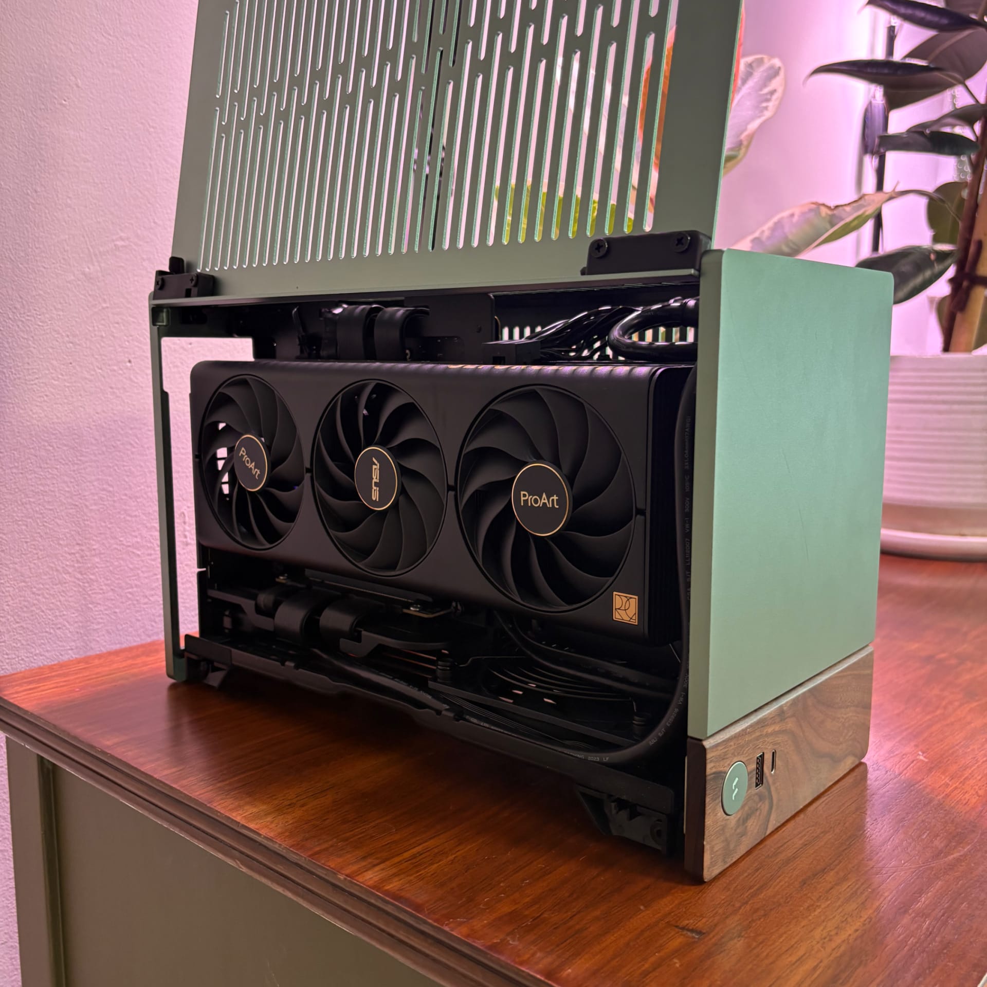 Kanso PRO Fulfilment 1-2 weeks. Live build stream available.